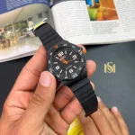 ساعت کیو اند کیو مدل V02A-015VY