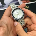 ساعت مچی مردانه کیو اند کیو مدل Q08C-002PY